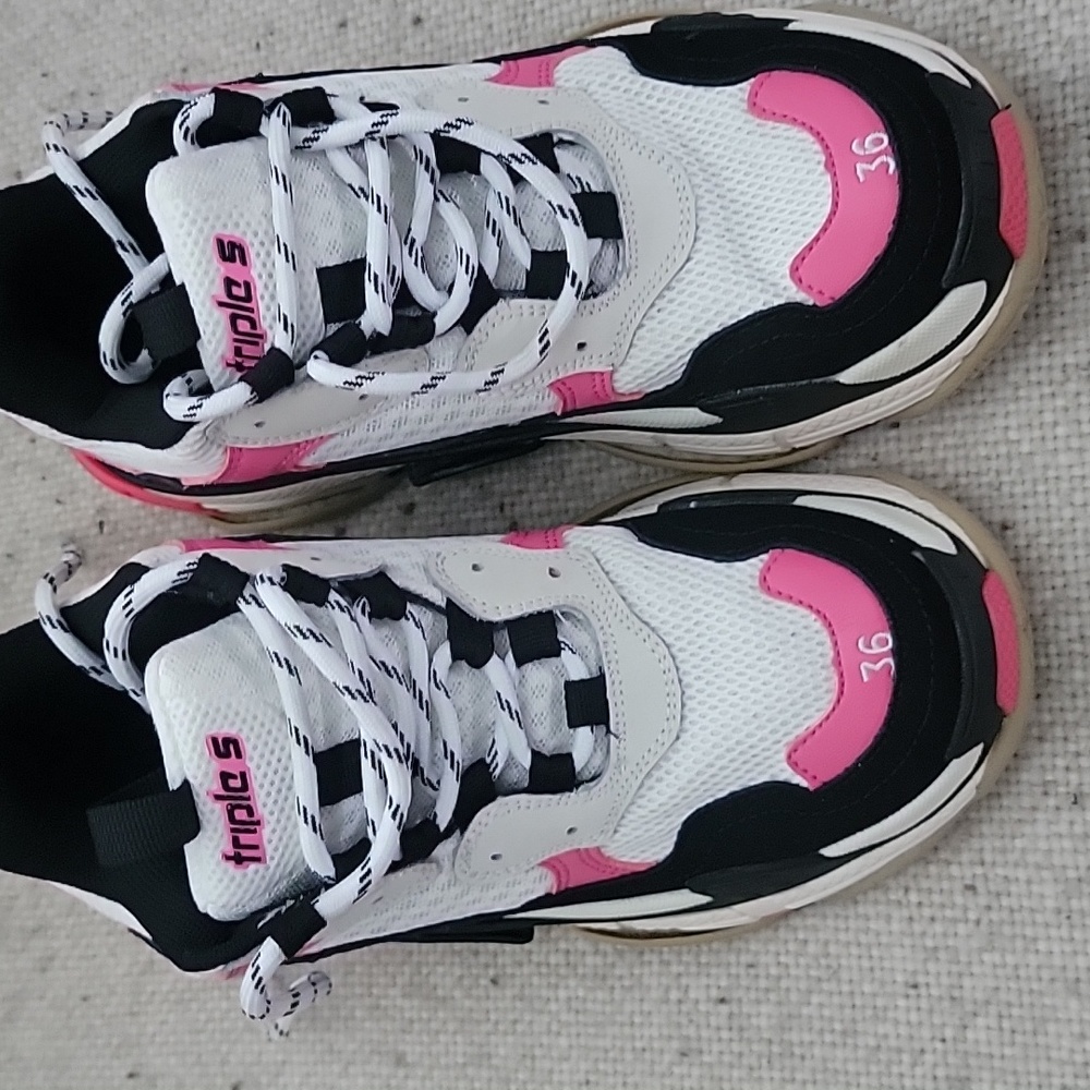 Balenciaga Triple S
